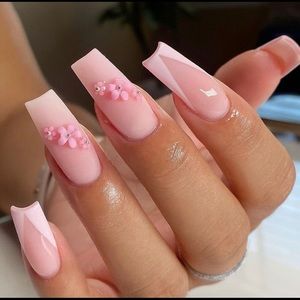 Press on nails💅🏻